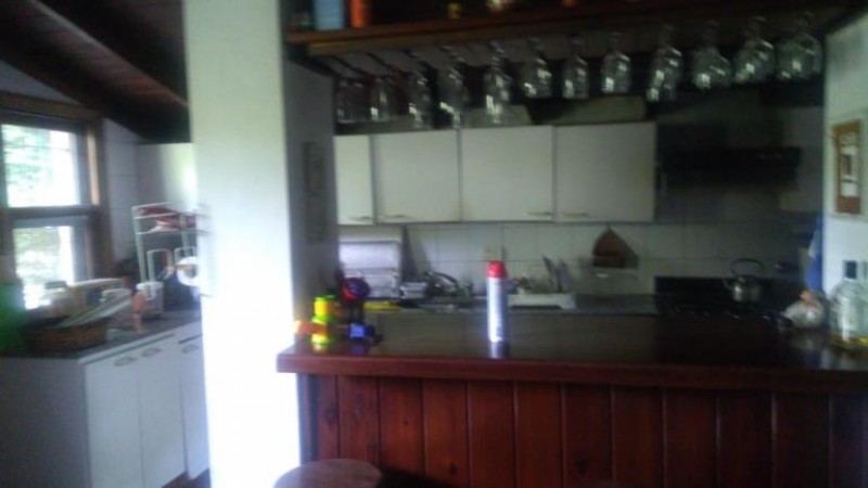 COUNTRY CUBA EXCELENTE CHALET DE 4 AMB. C/PARQUE Y PISCINA