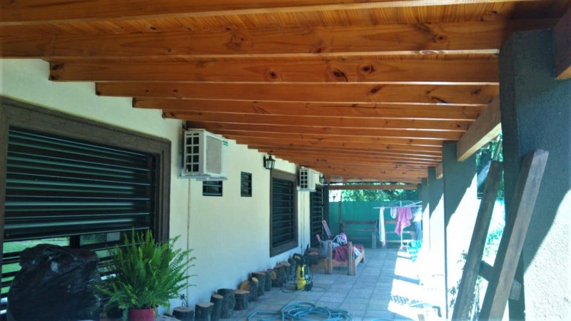 RETASADA!! CASA QUINTA 4 AMB. PARQUE- PISCINA- B° LOS CEDROS