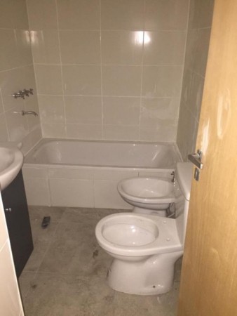 DUPLEX 3 AMB. A ESTRENAR C/PARQUE Y COCHERA