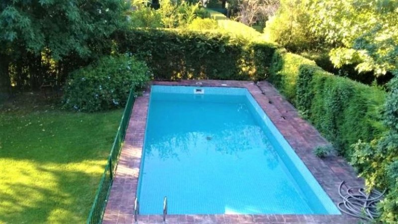 CHALET 6 AMB PARQUE/ PISCINA (COUNTRY CUBA)