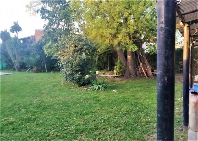 CASA AMERICANA 3 AMB. PARQUE Y PISCINA