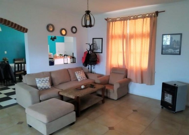 CASA AMERICANA 3 AMB. PARQUE Y PISCINA