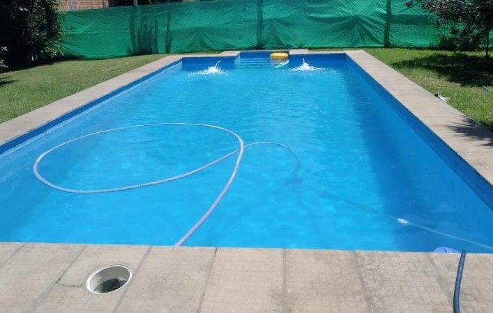 CASA AMERICANA 3 AMB. PARQUE Y PISCINA
