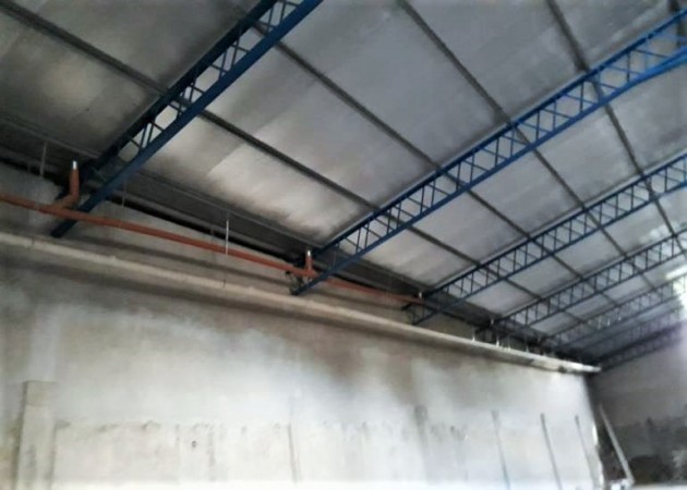 EXCELENTE GALPON DE 500 M2. LOSA Y TINGLADO
