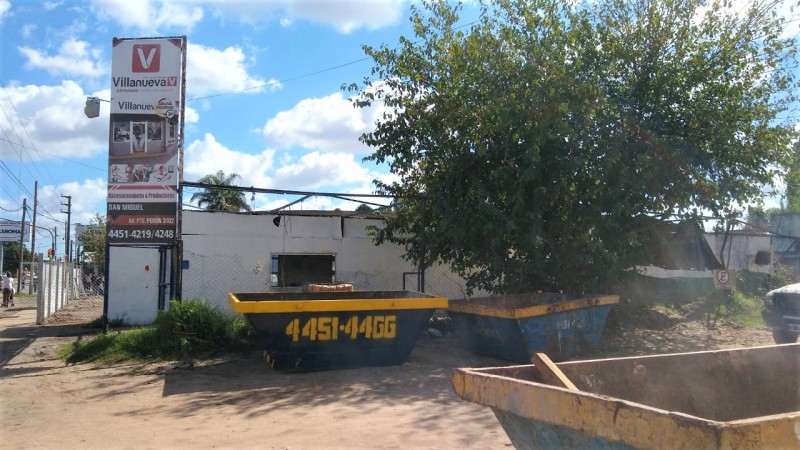 LOTE 1.800 M2. C/GALPON 300 M2. S/RUTA 8