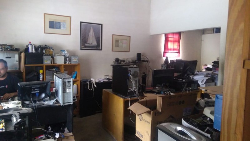 EXCELENTE LOCAL 500 M2. UNICO (CTRO. SAN MIGUEL)