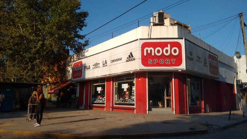 EXCELENTE LOCAL 500 M2. UNICO (CTRO. SAN MIGUEL)