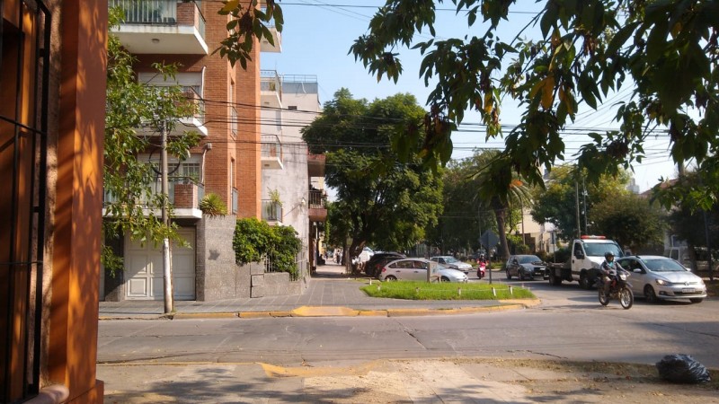 LOCAL 30 M2. C/ ESTACIONAMIENTO (CTRO. SAN MIGUEL)