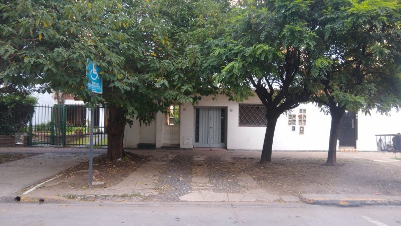 LOCAL 30 M2. C/ ESTACIONAMIENTO (CTRO. SAN MIGUEL)