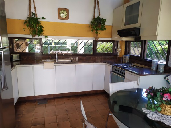 HERMOSA CASA QUNTA BARRIO LOS NOGALES