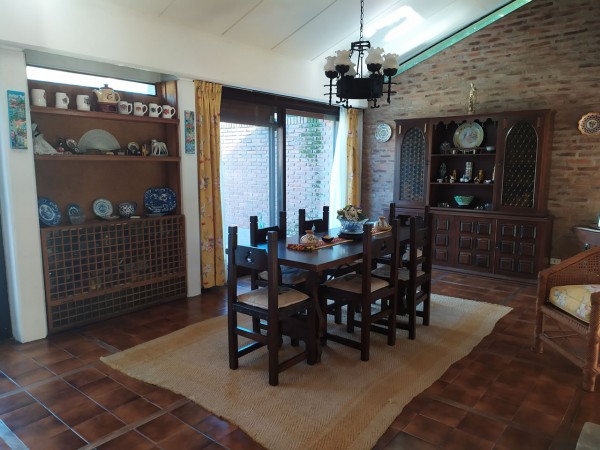 HERMOSA CASA QUNTA BARRIO LOS NOGALES