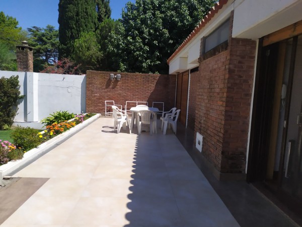 HERMOSA CASA QUNTA BARRIO LOS NOGALES