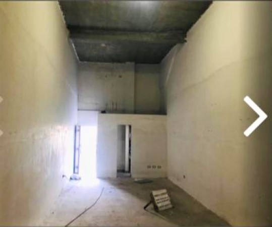 LOCAL 46 M2. A ESTRENAR S/ AV. PTE. PERON