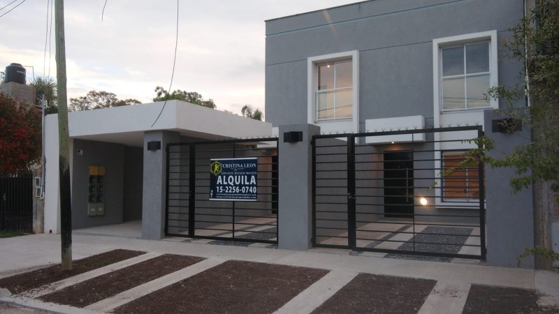 DUPLEX 3 AMB. PATIO Y COCHERA