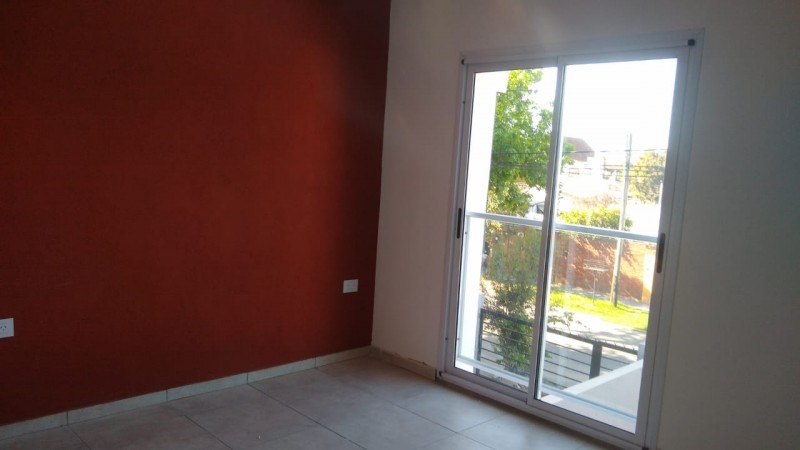 DUPLEX 3 AMB. PATIO Y COCHERA