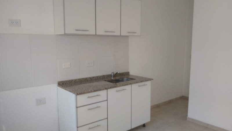 DUPLEX 3 AMB. PATIO Y COCHERA