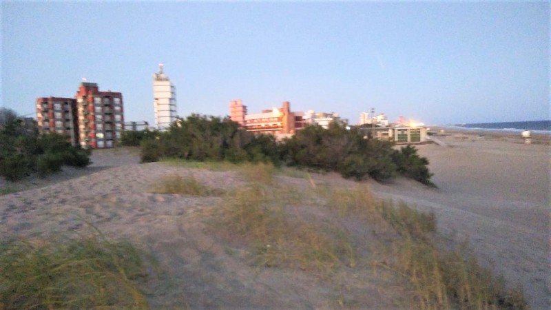 VACACIONES!!! EN VILLA GESELL DEPTO. 3 AMB. AMPLIOS