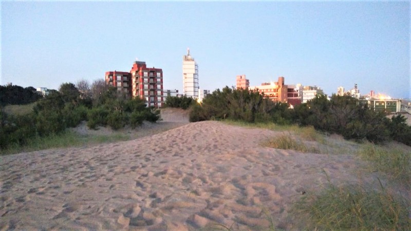 VACACIONES!!! EN VILLA GESELL DEPTO. 3 AMB. AMPLIOS