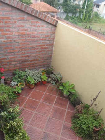 TRIPLEX C/ COCHERA (BARRIO CERRADO VILLAGE)