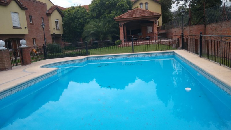 TRIPLEX C/ COCHERA (BARRIO CERRADO VILLAGE)