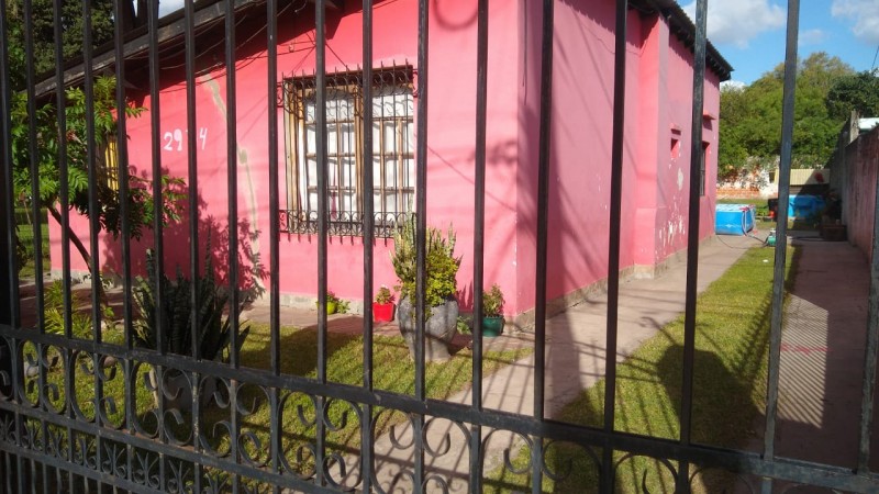 OPORTUNIDAD CHALET SOBRE LOTE 611 M2.
