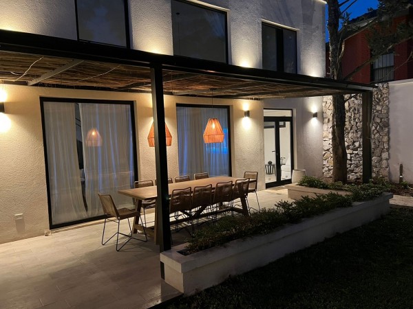 CASA 4 AMB. C/ JARDIN Y PILETA (COUNTRY C.U.B.A)