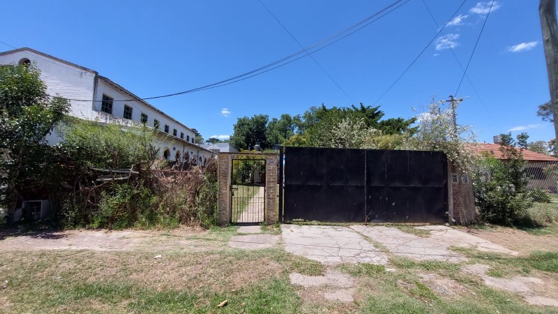 LOTE 624 M2. CON MEJORAS