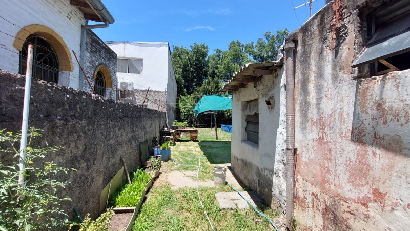 LOTE 624 M2. CON MEJORAS