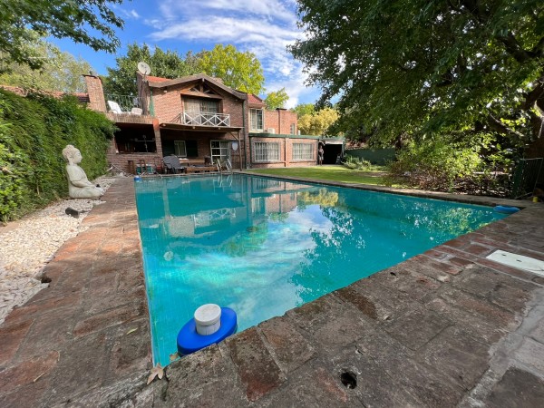 CHALET 6 AMB PARQUE/ PISCINA (COUNTRY CUBA)