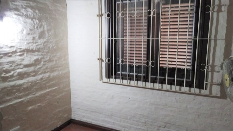 CASA QUINTA C/ PISCINA/ PARQUE 1570 M2.(TORTUGUITAS)