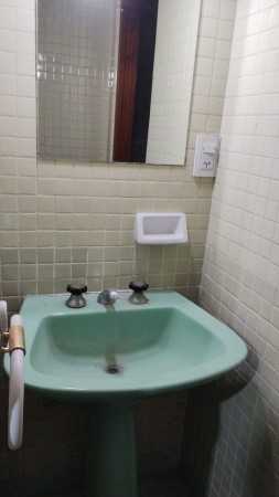 CASA QUINTA C/ PISCINA/ PARQUE 1570 M2.(TORTUGUITAS)