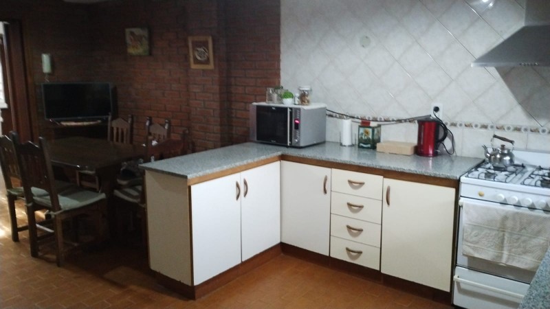 OPORTUNIDAD!!! DPTO. 6 AMB. 200 M2. + 70 M2 TERRAZA (HURLINGHAM)