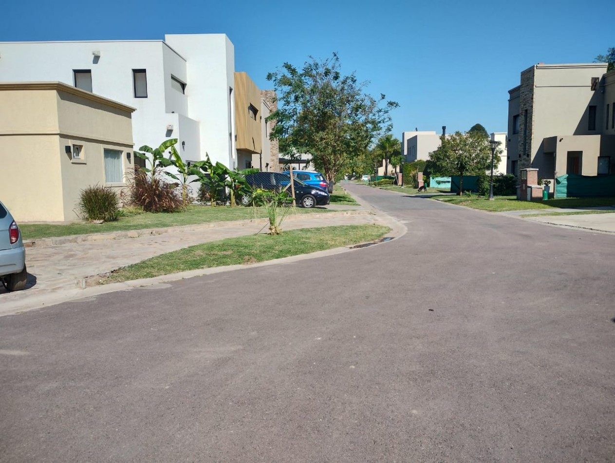 CASA 5 AMB. ( BARRIO CERRADO SAN JORGE) DON TORCUATO