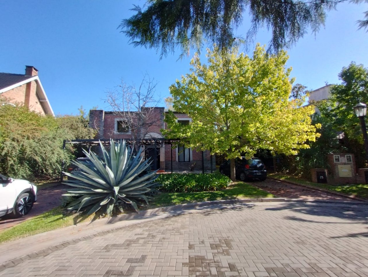 CASA 5 AMB. ( BARRIO CERRADO SAN JORGE) DON TORCUATO