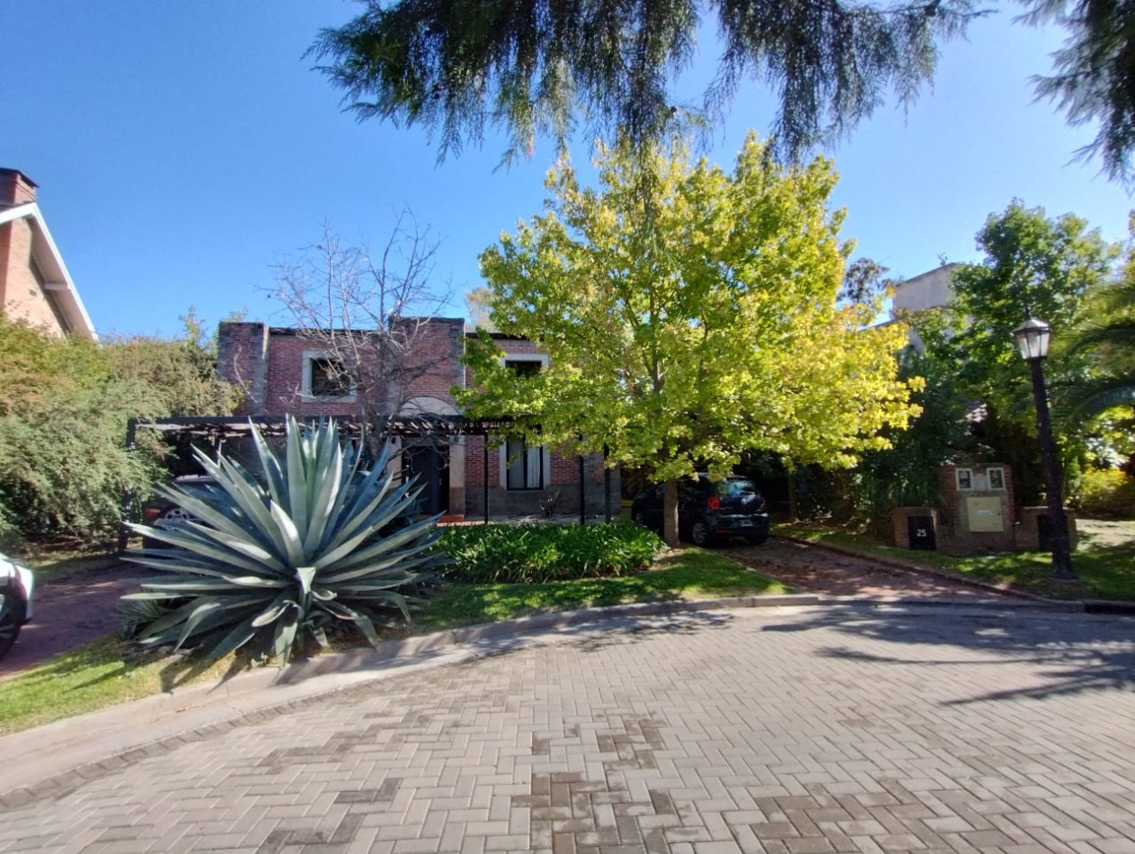 CASA 5 AMB. ( BARRIO CERRADO SAN JORGE) DON TORCUATO