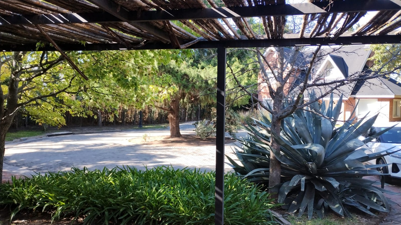 CASA 5 AMB. ( BARRIO CERRADO SAN JORGE) DON TORCUATO