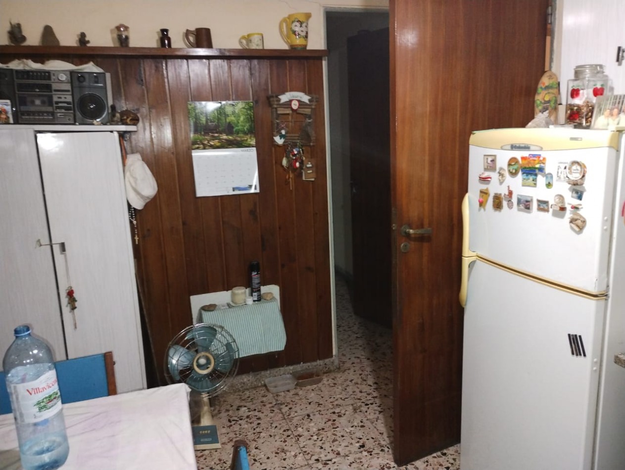 CHALET 3 AMB. AMPLIOS PARQUE VILLA DE MAYO ( FRENTE AL CORREDOR ROSSI)