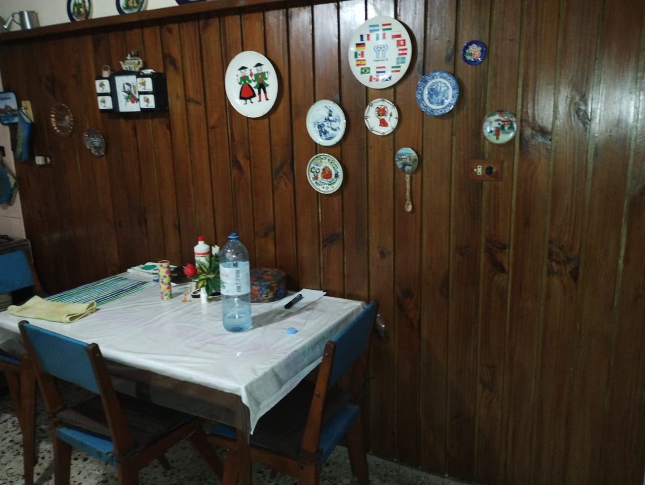 CHALET 3 AMB. AMPLIOS PARQUE VILLA DE MAYO ( FRENTE AL CORREDOR ROSSI)