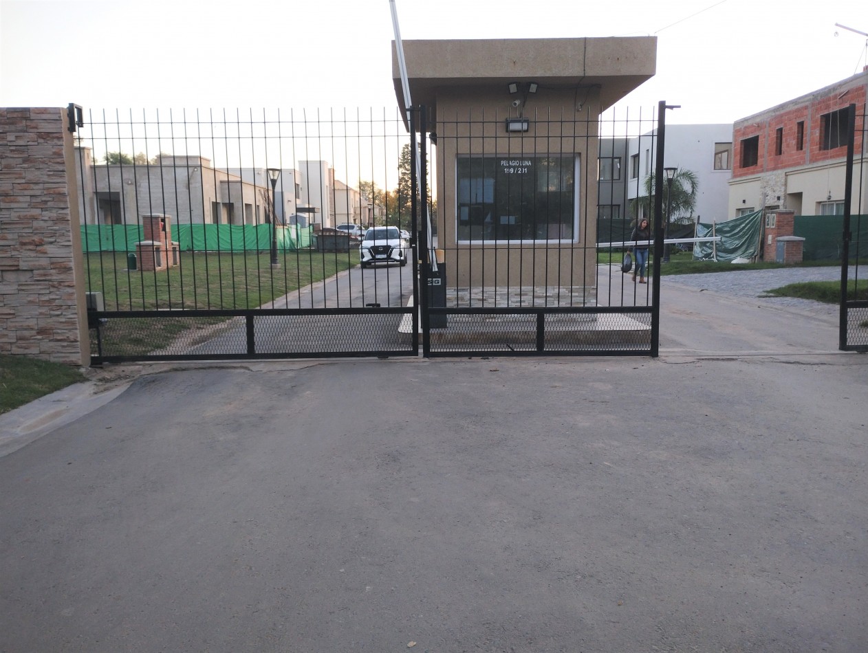 LOTE DE 553 M2. (BARRIO CERRADO MAGNA)