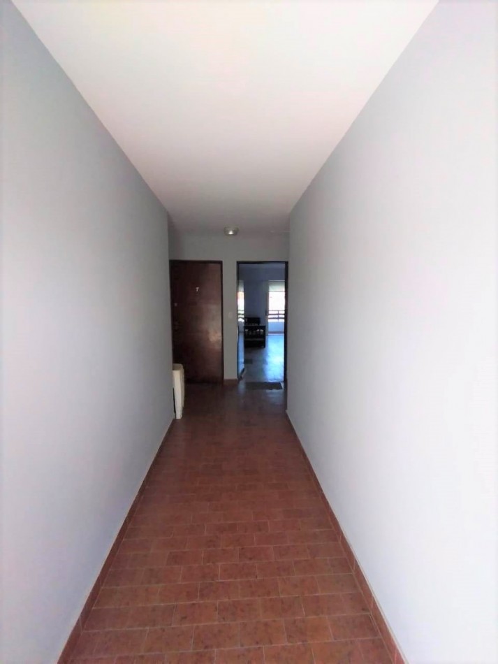 VILLA GESELL ( COSTA ATLANTICA) DEPTO. 2 AMB. AMOBLADO A NUEVO AV. 3 N° 2317 E/ PASEOS 123 Y 124