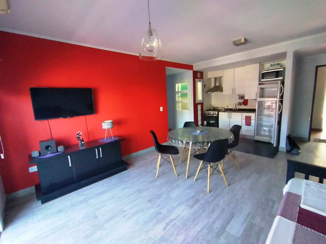 VILLA GESELL ( COSTA ATLANTICA) DEPTO. 2 AMB. AMOBLADO A NUEVO AV. 3 N° 2317 E/ PASEOS 123 Y 124