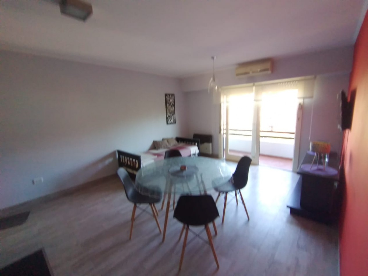 VILLA GESELL ( COSTA ATLANTICA) DEPTO. 2 AMB. AMOBLADO A NUEVO AV. 3 N° 2317 E/ PASEOS 123 Y 124