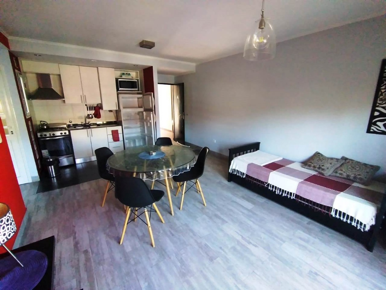 VILLA GESELL ( COSTA ATLANTICA) DEPTO. 2 AMB. AMOBLADO A NUEVO AV. 3 N° 2317 E/ PASEOS 123 Y 124