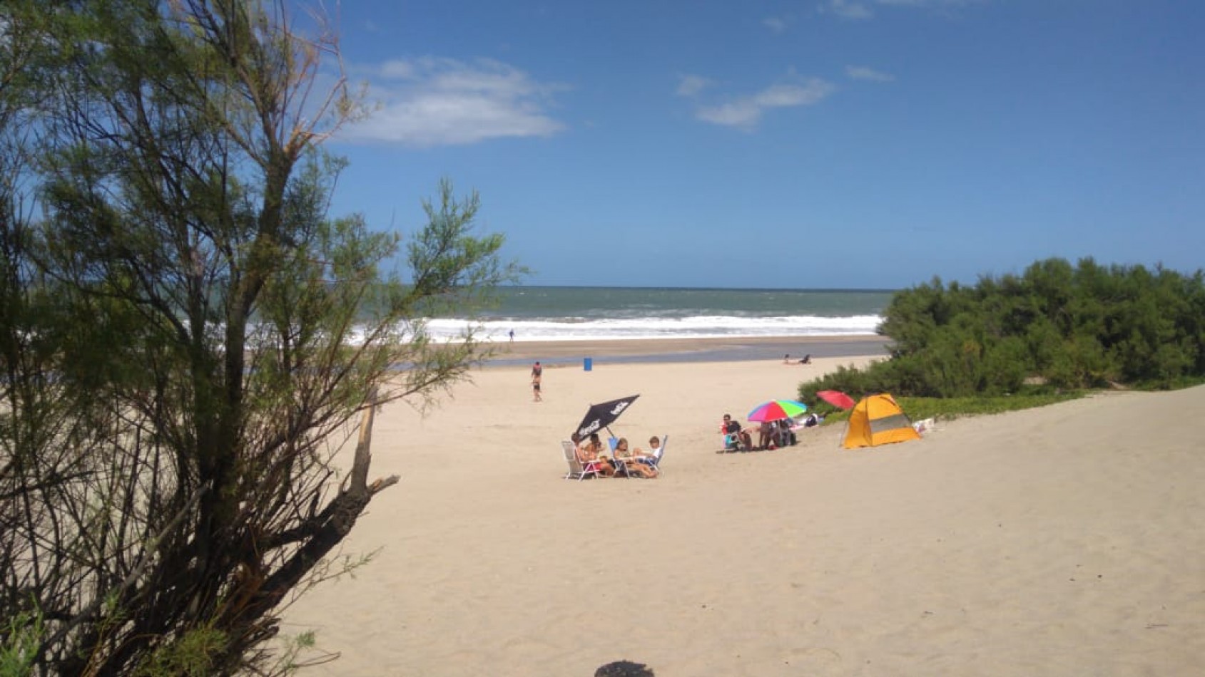 VILLA GESELL ( COSTA ATLANTICA) DEPTO. 2 AMB. AMOBLADO A NUEVO AV. 3 N° 2317 E/ PASEOS 123 Y 124
