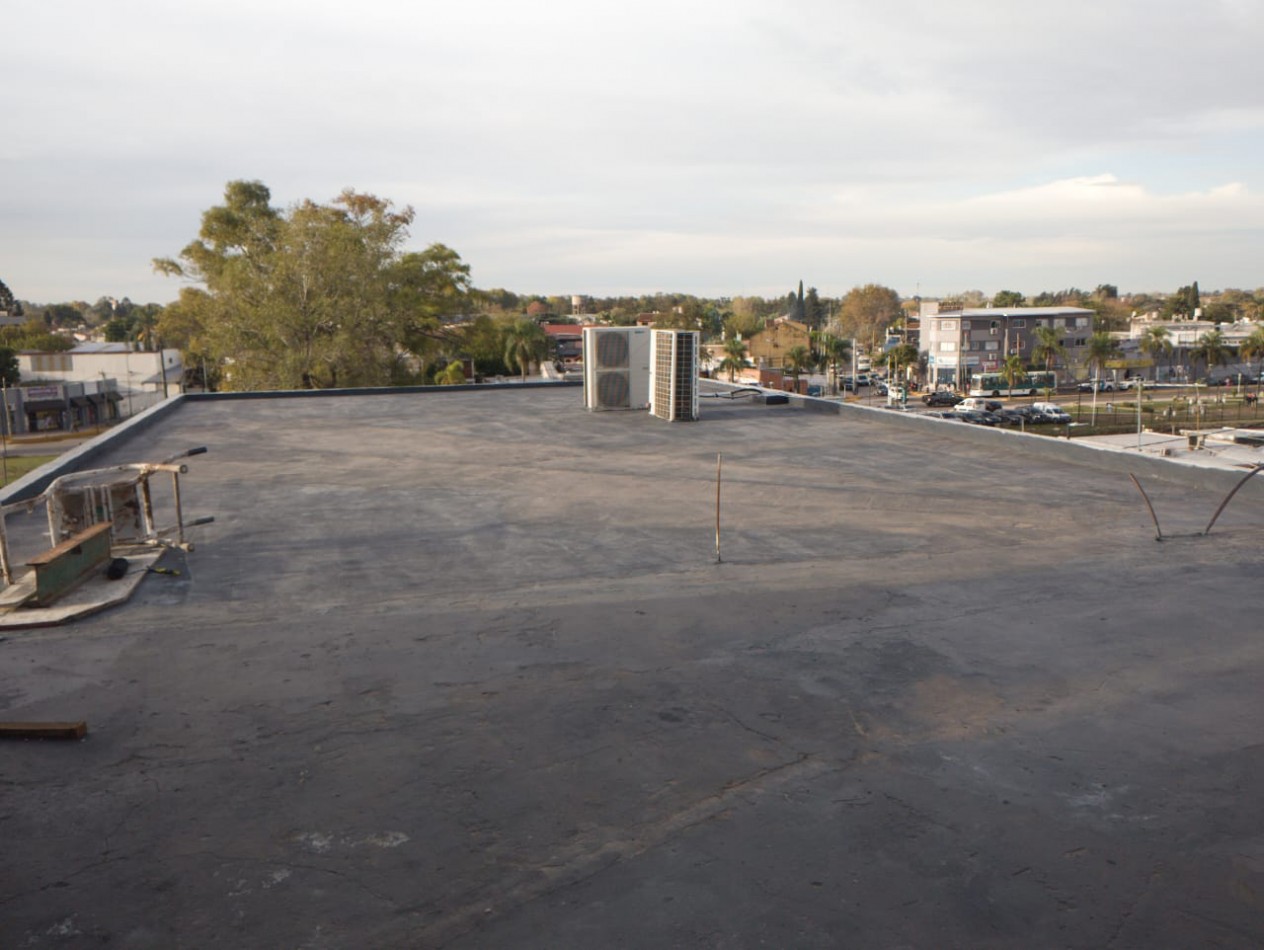 IMPONENTE PROPIEDAD LOSA 1300 M2. 3 PLANTAS C/ASCENSOR (CTRO. LOS POLVORINES)