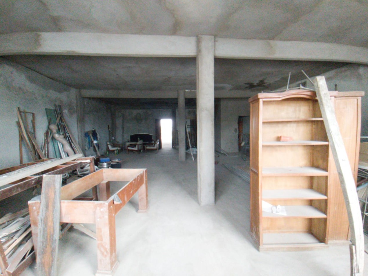IMPONENTE PROPIEDAD LOSA 1300 M2. 3 PLANTAS C/ASCENSOR (CTRO. LOS POLVORINES)
