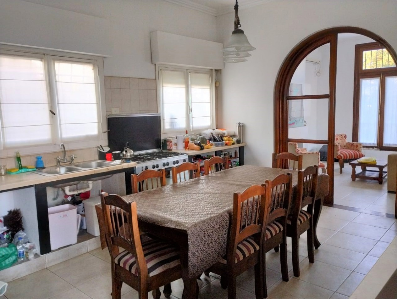 CASA QUINTA 5 AMB. 1.663 M2. C/PISCINA (DON TORCUATO)