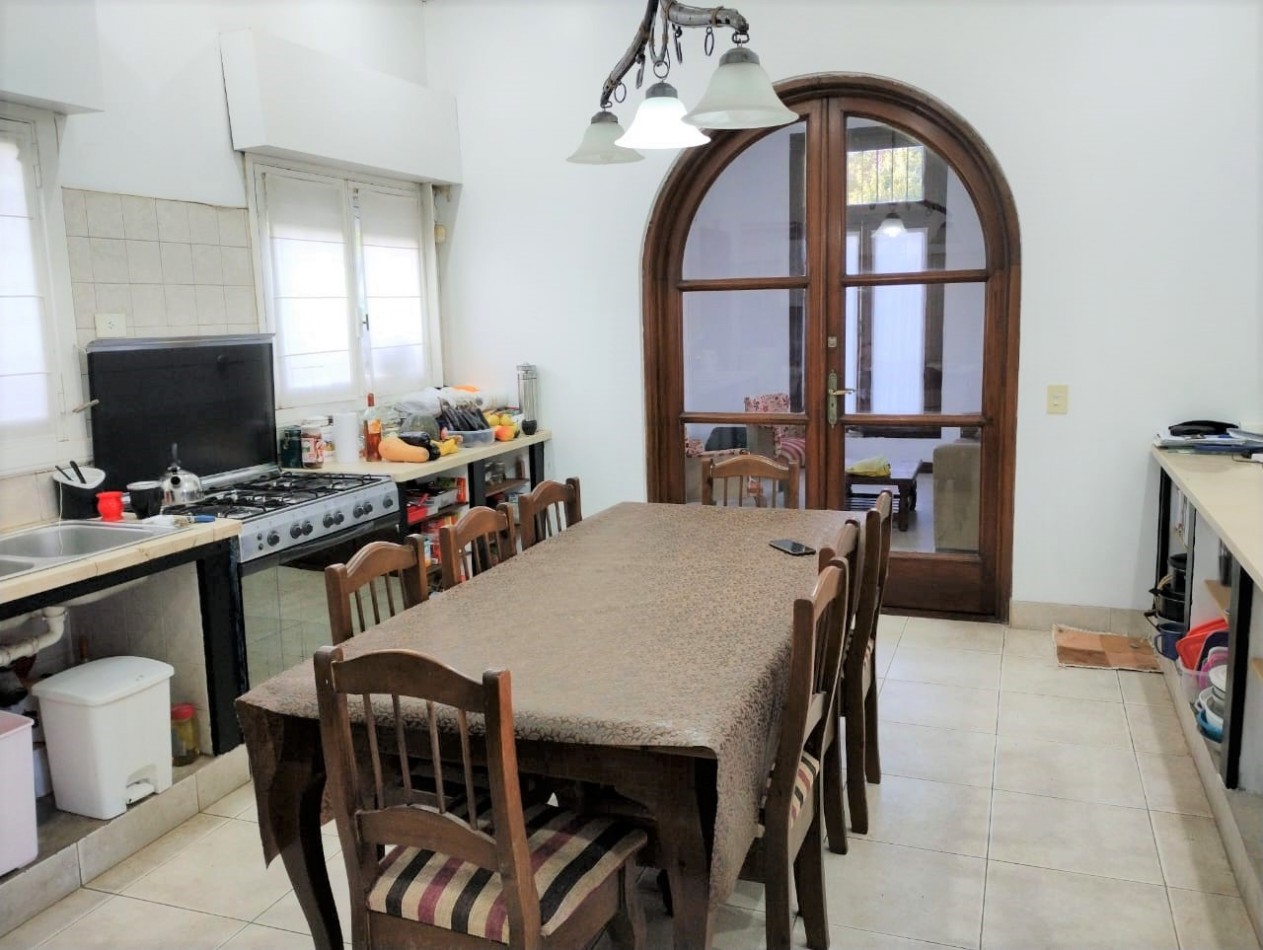CASA QUINTA 5 AMB. 1.663 M2. C/PISCINA (DON TORCUATO)