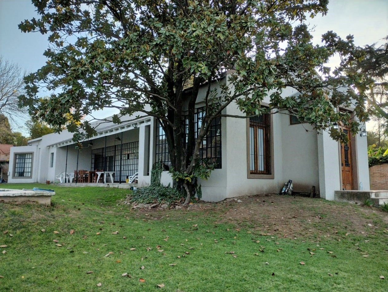 CASA QUINTA 5 AMB. 1.663 M2. C/PISCINA (DON TORCUATO)