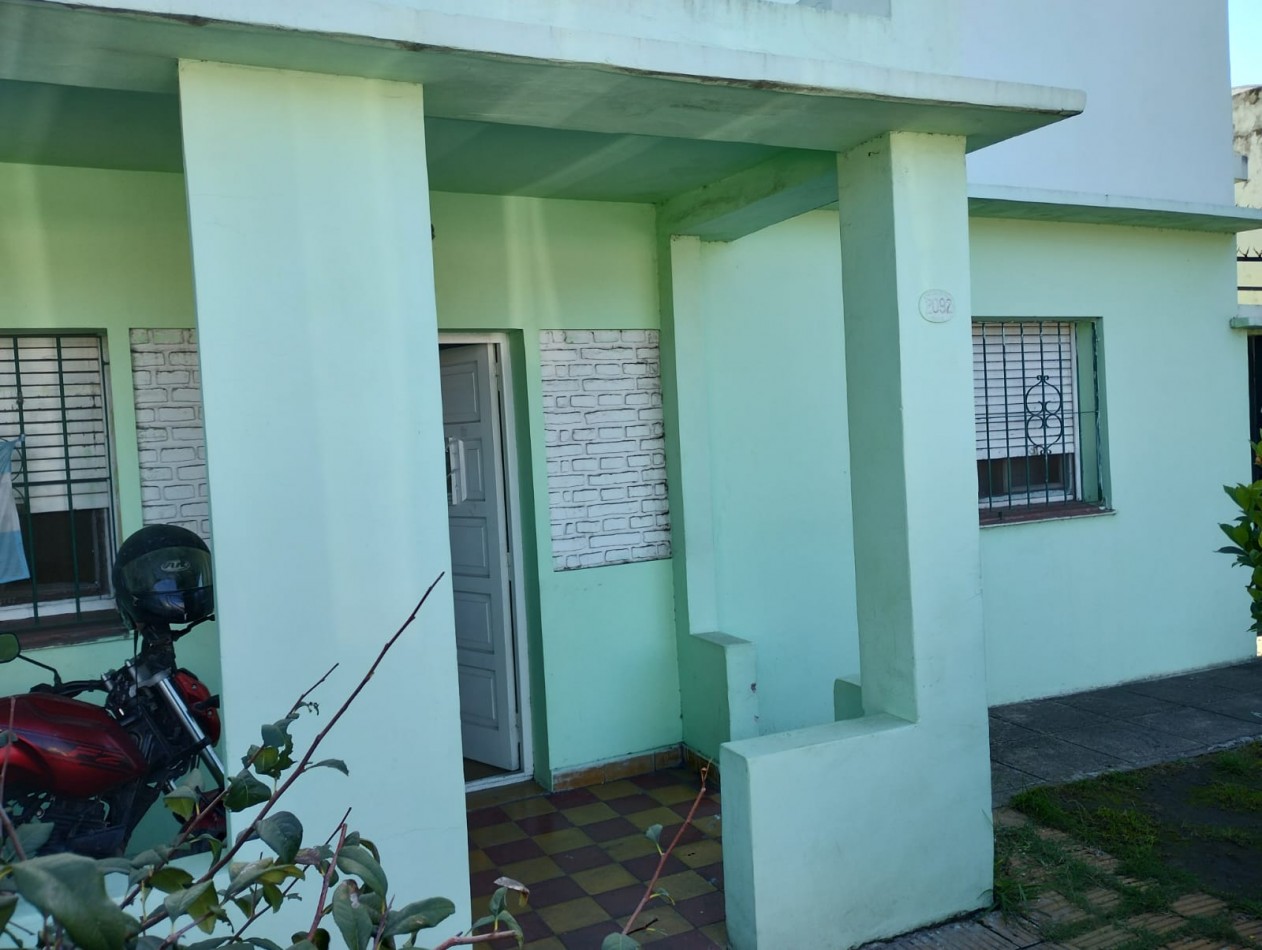 CASA AMERICANA 3 AMB. LOTE 400 M2. C/POSIBILIDAD LOCAL (LOS POLVORINES)